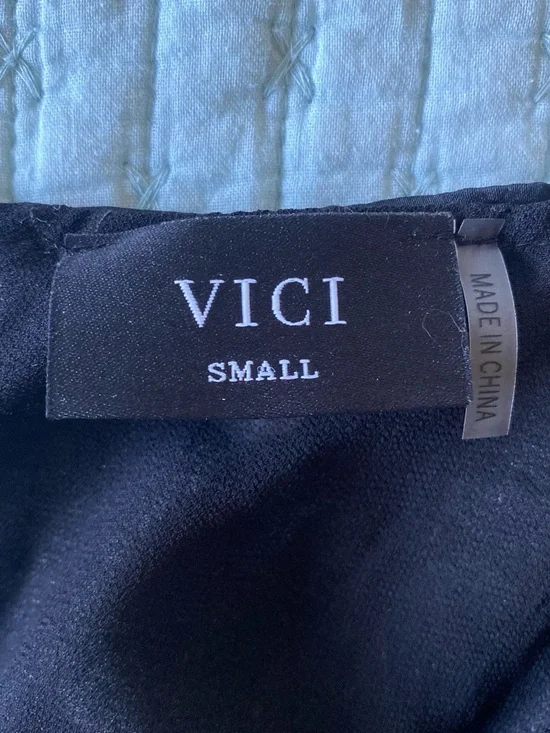 Vici Women’s Black Polka Dot Slip Dress with Lace Trim and Keyhole Back - Picture 6 of 6